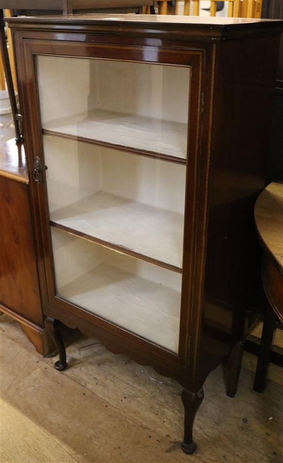 Mahogany glass framed china cabinet(-)